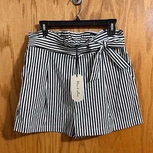 Vine & Love Black and White Vertical Stripe Paperbag Shorts with Waist Tie